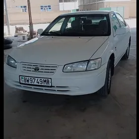 Toyota Camry 1999
