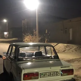 Lada 2107 2000