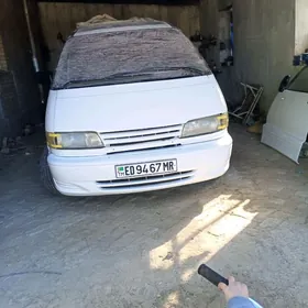 Toyota Previa 1991
