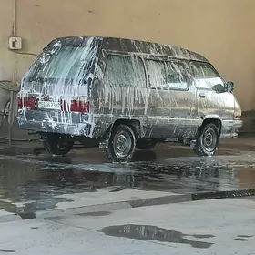 Toyota Town Ace 1990