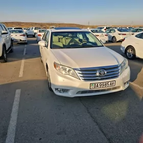 Toyota Avalon 2011