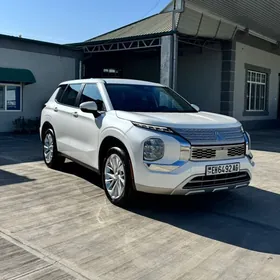 Mitsubishi Outlander 2022