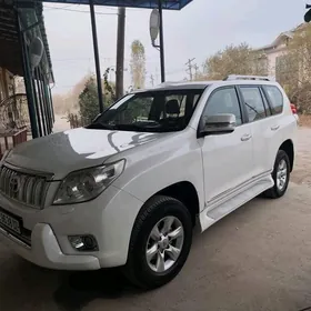Toyota Land Cruiser Prado 2012