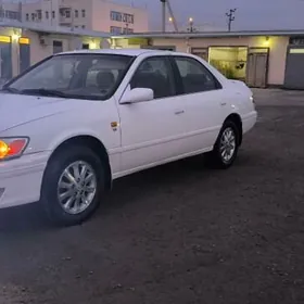 Toyota Camry 1999