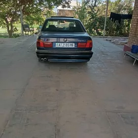 BMW E34 1989