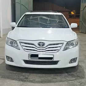 Toyota Camry 2010