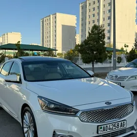 Kia Cadenza 2018