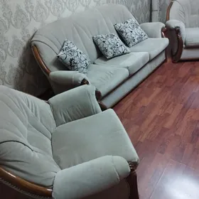 диван и кресло