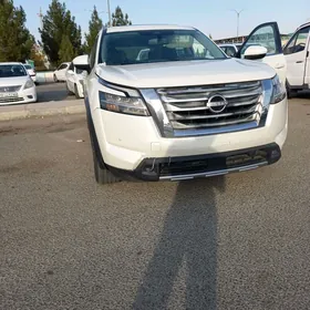 Nissan Pathfinder 2022