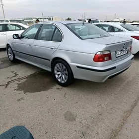 BMW E39 2002