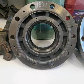 Kamaz 6520 yzky ustupissa