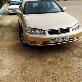 Toyota Camry 2000