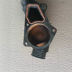 BMW 525 MADEL TERMOSTAT KORPUS