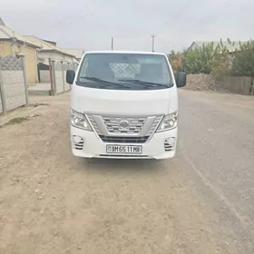 Nissan Urvan 2019