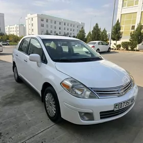 Nissan Versa 2010