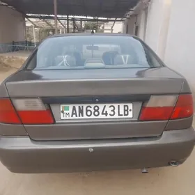 Nissan Primera 1999