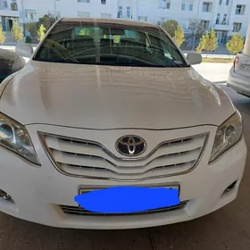 Toyota Camry 2010