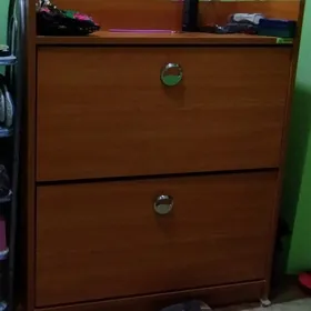 Köwüş salynýan mebel