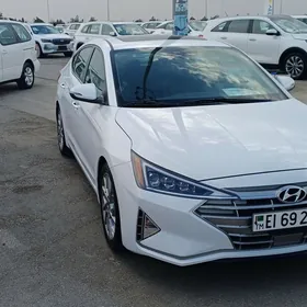 Hyundai Elantra 2020