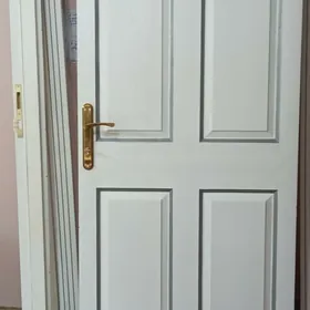 дверь внутренняя