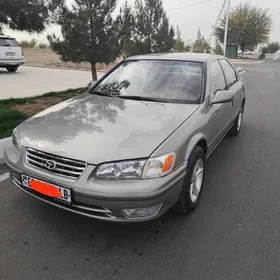 Toyota Camry 2000