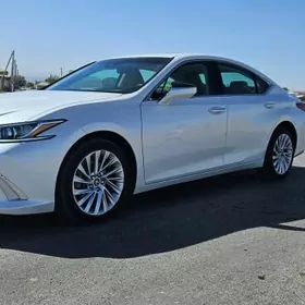 Lexus ES 350 2020