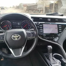 Toyota Camry 2020