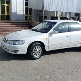 Toyota Camry 2000