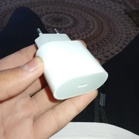 Ayfon zaryad golovka