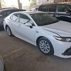 Toyota Camry 2022