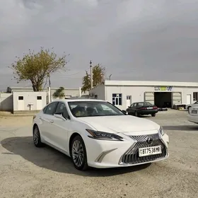 Lexus ES 350 2021