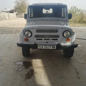 UAZ Profi 2004