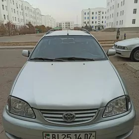 Toyota Avensis 2001