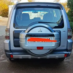 Mitsubishi Pajero 2007