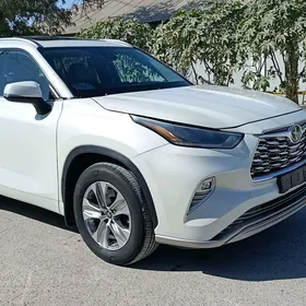 Toyota Highlander 2022