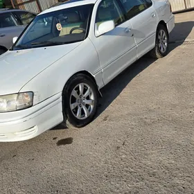 Toyota Avalon 1999