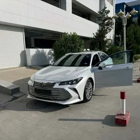 Toyota Avalon 2022