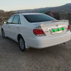 Toyota Camry 2005