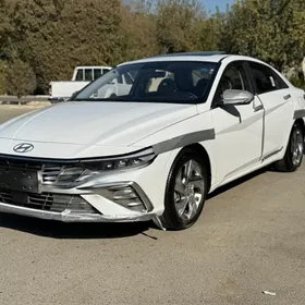 Hyundai Elantra 2025