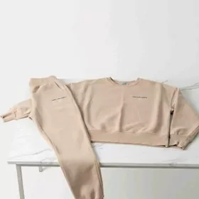 Женский костюм