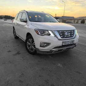 Nissan Pathfinder 2020