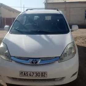Toyota Sienna 2008