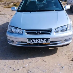 Toyota Camry 2001