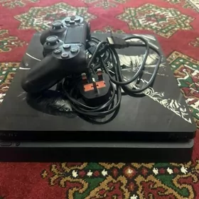 PlayStation 4slim