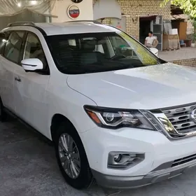 Nissan Pathfinder 2020