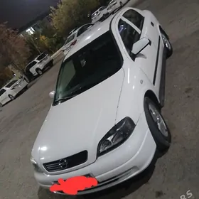 Opel Astra 2003