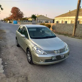 Nissan Tiida 2008