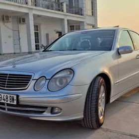 Mercedes-Benz 230E 2003
