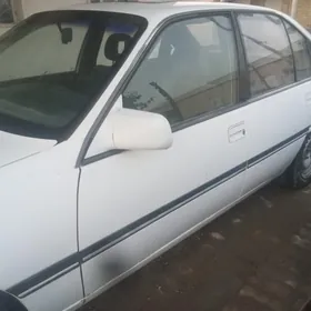 Opel Omega 1990