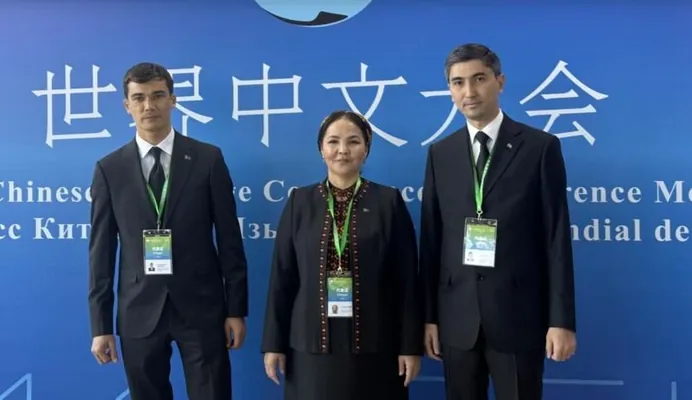 Türkmen wekiliýeti Pekinde Hytaý dili boýunça Bütindünýä maslahatyna gatnaşdy